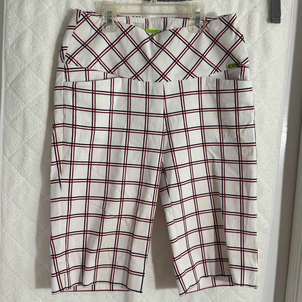 Swing Control Plaid Garment